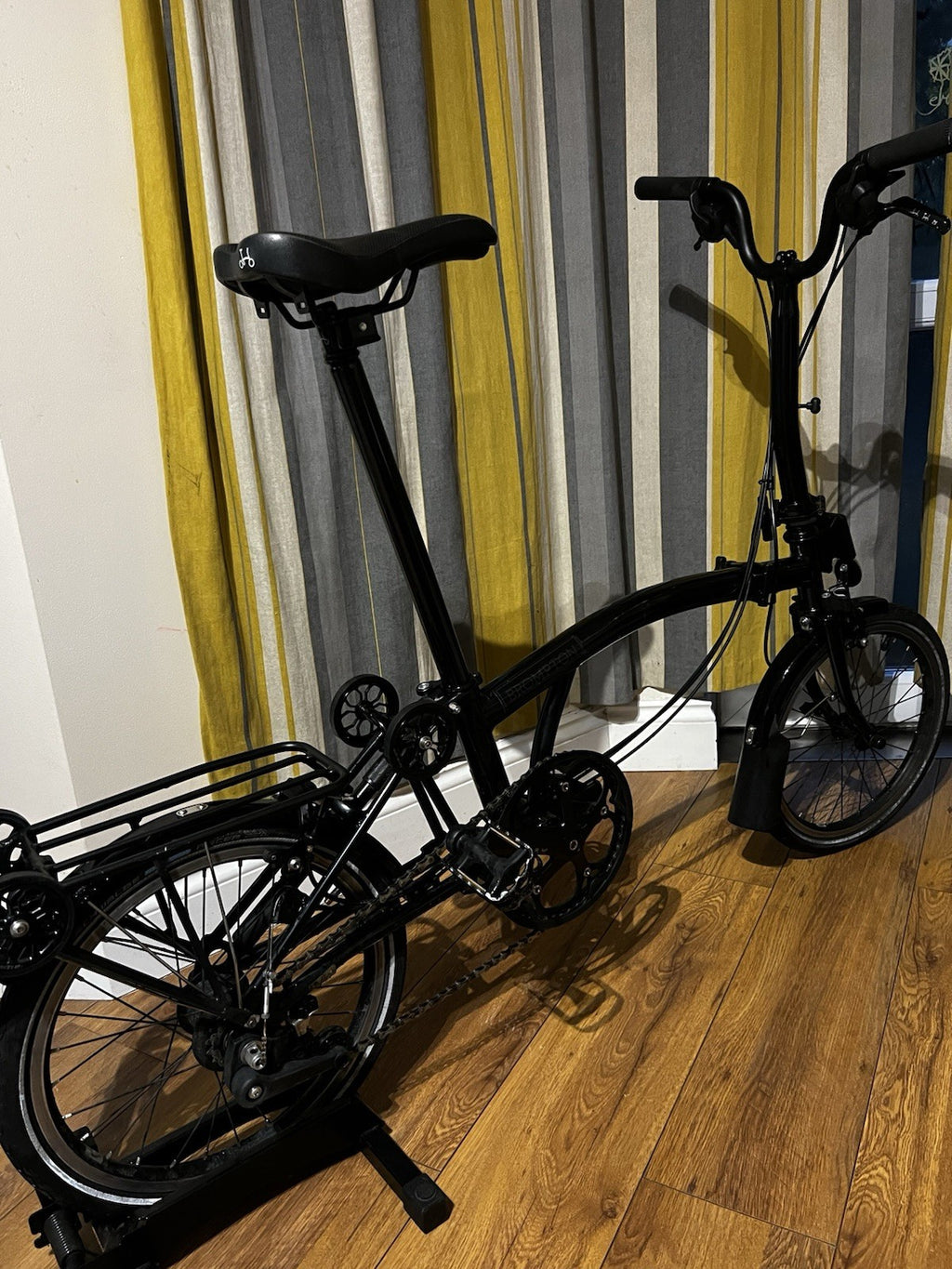 Brompton 6-Speed Black edition with panier rack and roller wheels