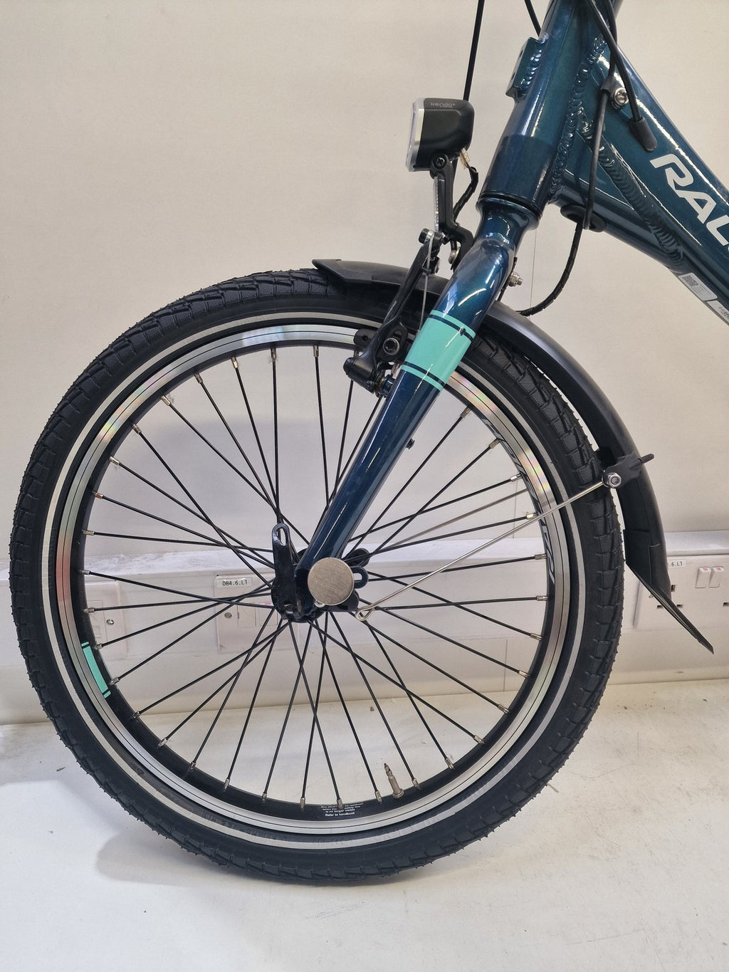 Raleigh 2019 Evo Alloy Folding Bike 20" Wheel - Blue Green (Damaged/No Cover)
