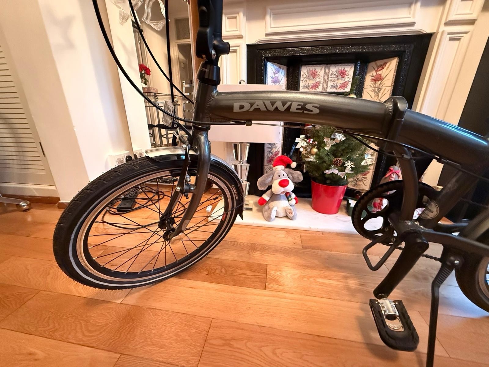 Dawes Folding Bike – Compact, Practical & Perfect for City Riding