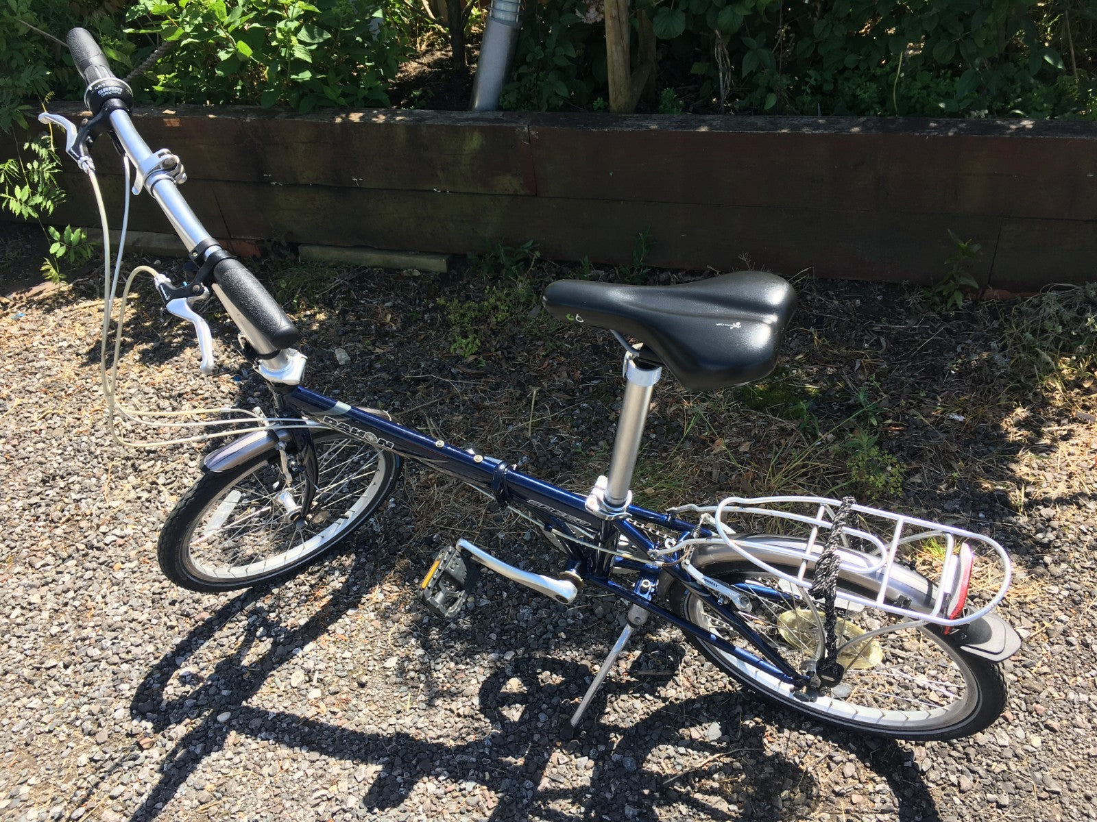 Dahon Speed D7 Folding Bike 7-Speed with brand specific carrier bag. DECENT