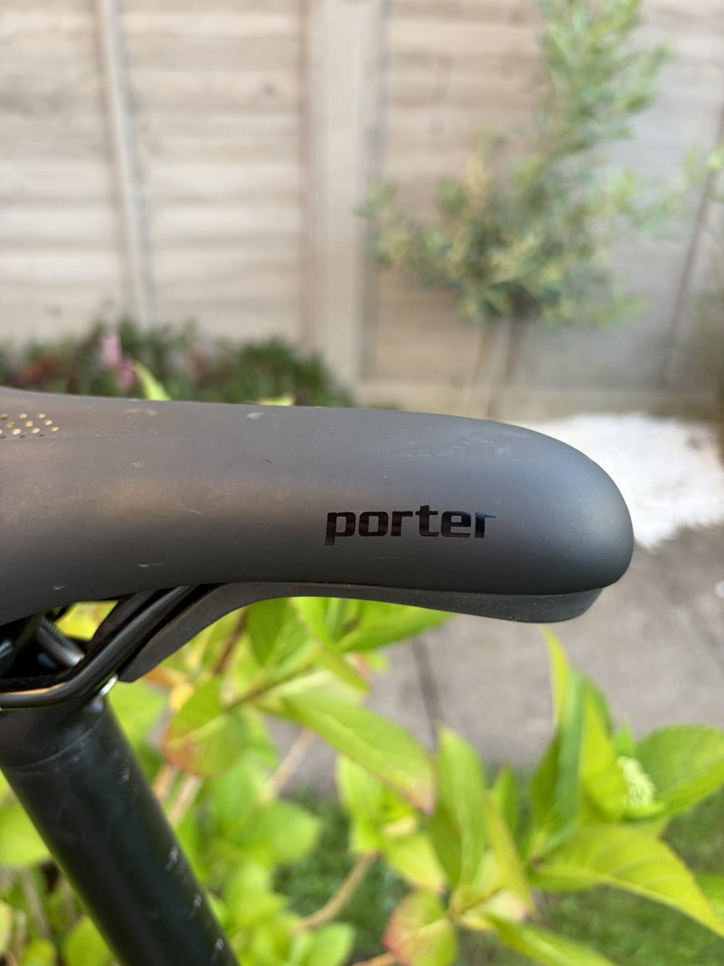 Tern BYB P8 20in Folding Bike 8-Speed Grey/Black Rear Rack Mudguards