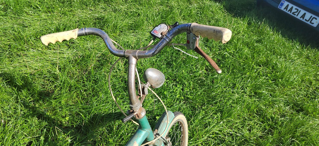 Vintage Hercules Compact Fold Up Bike .. restoration/parts ….See Description