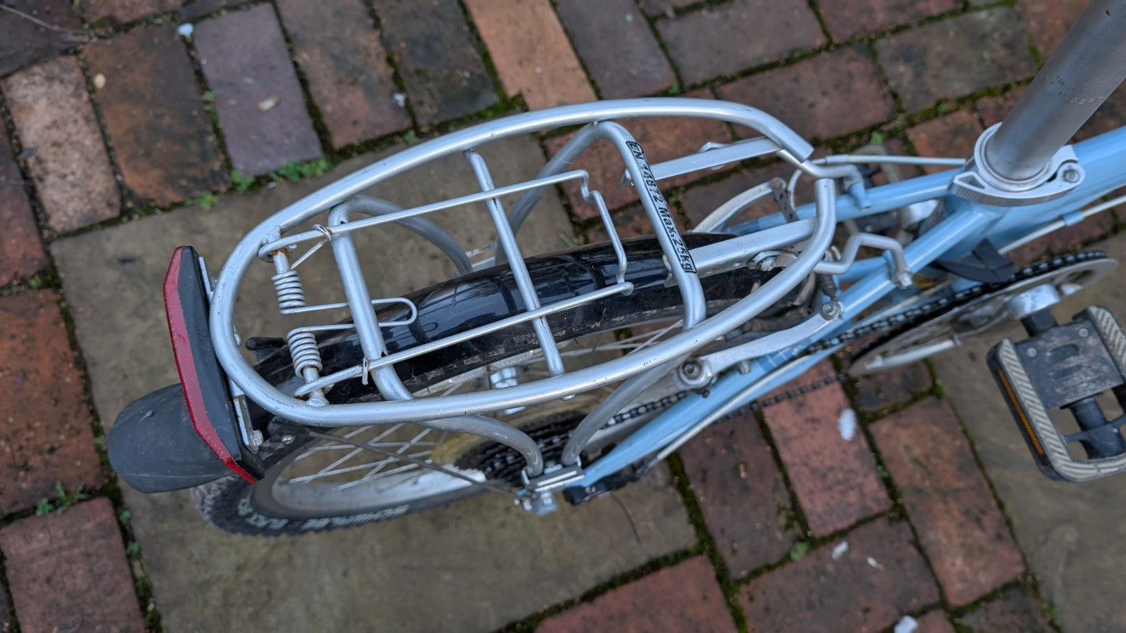 Dahon Speed D7 Folding Bike 7-Speed SRAM Grip Shift, Luggage Rack
