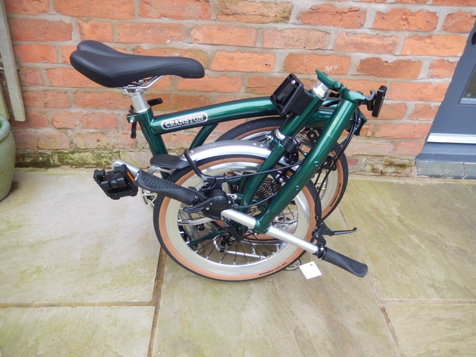 Cranston R9 Folding Adults Bike in Green 9 Speed 16" Wheel Brand New Boxed