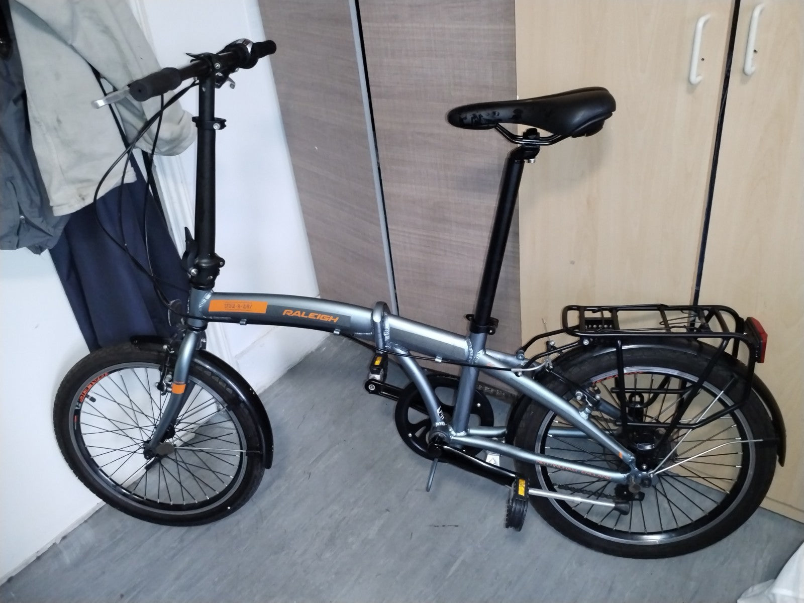 Raleigh Stowaway Folding Bike