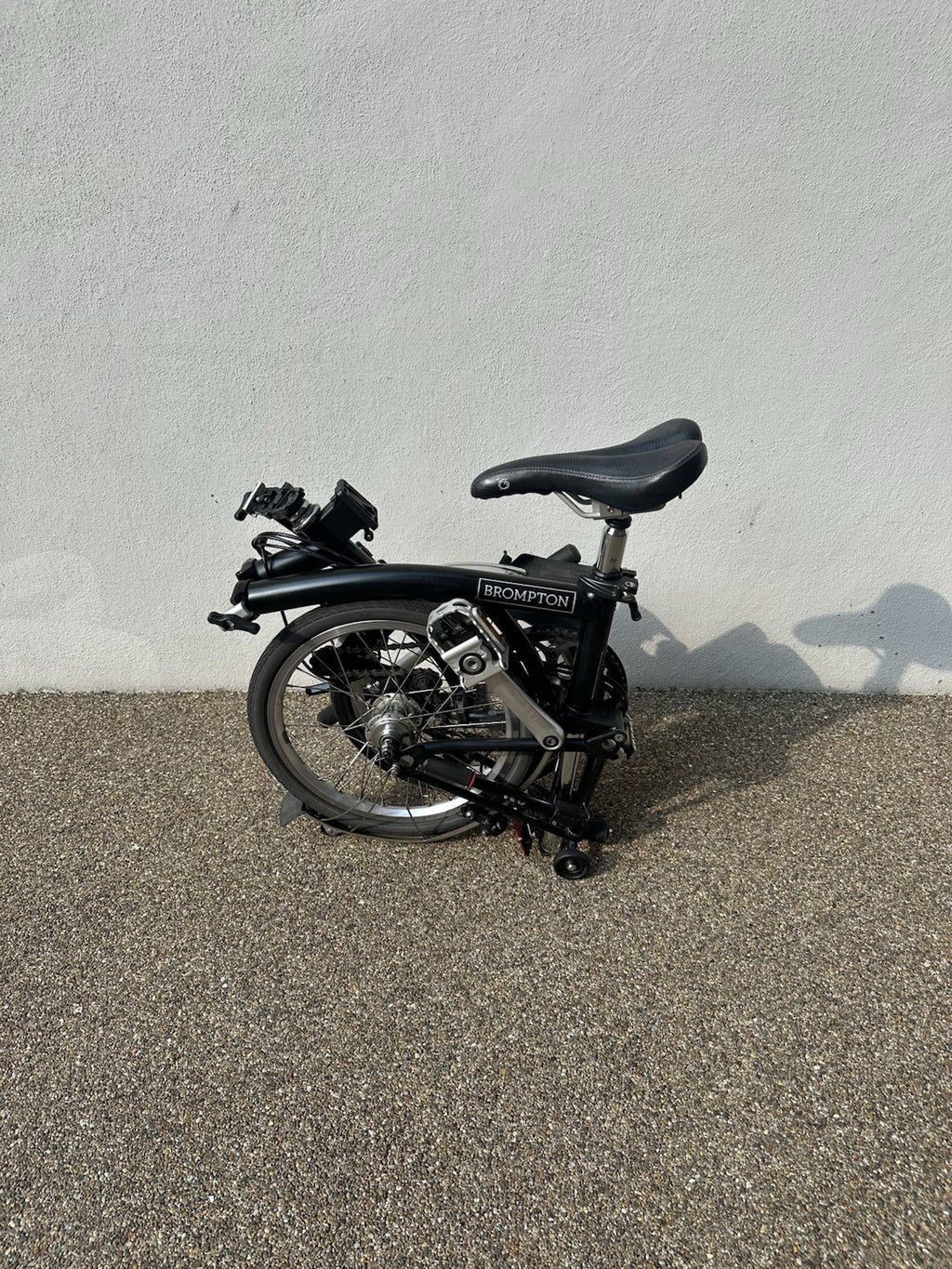 Brompton Folding Bike Black 2021 6 Speed - Very good condition - collection only