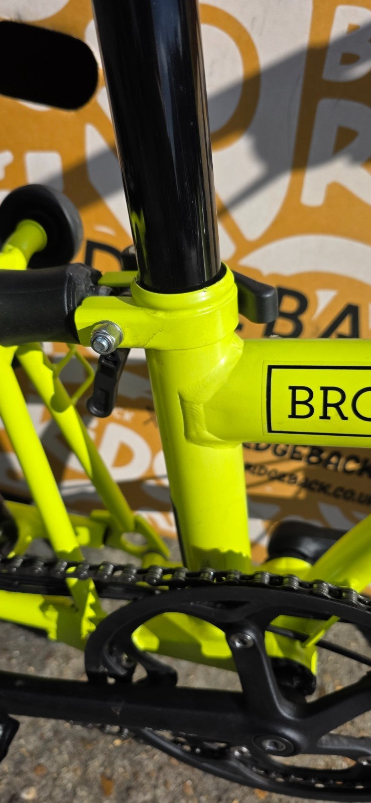 Brompton Bike 6 speed C line - Yuzu green RARE - EXCELLENT CONDITION