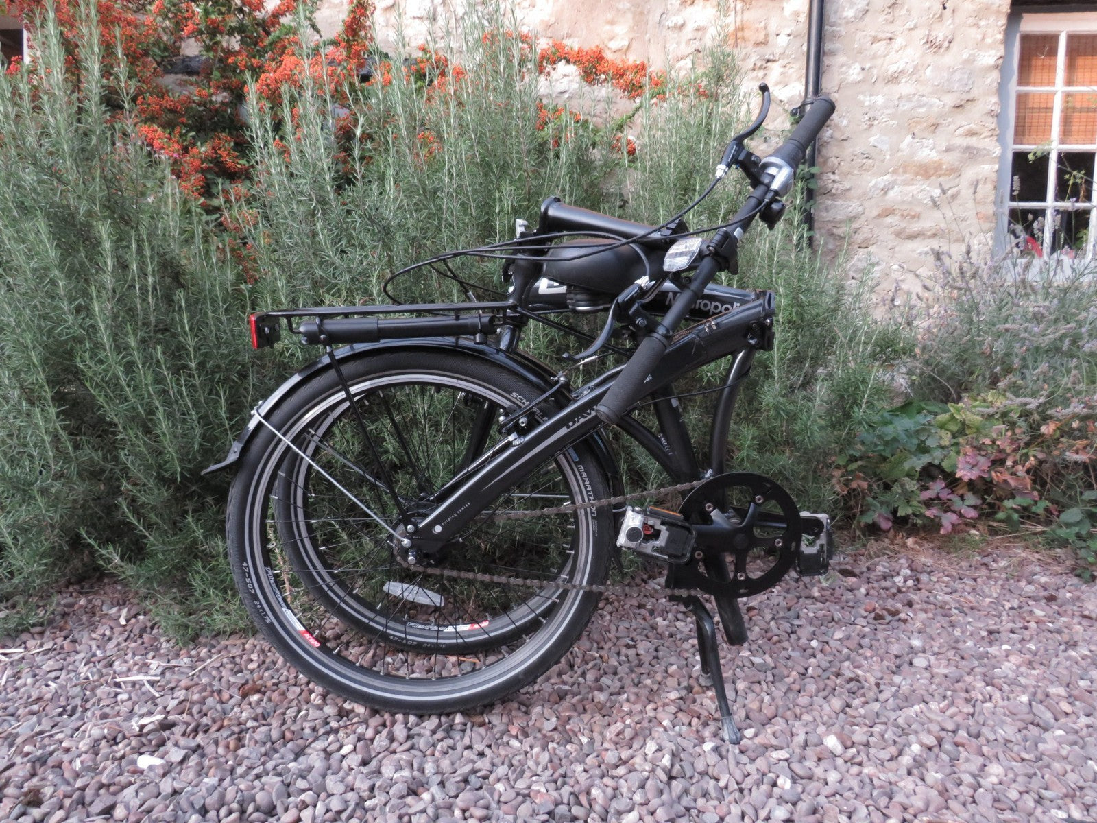 Dawes Metropolis folding bike