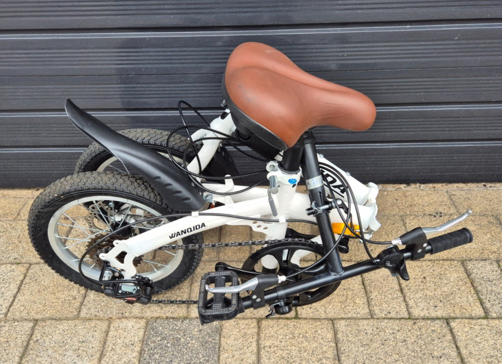 Small Folding Bike 14" Wheels - hardly used