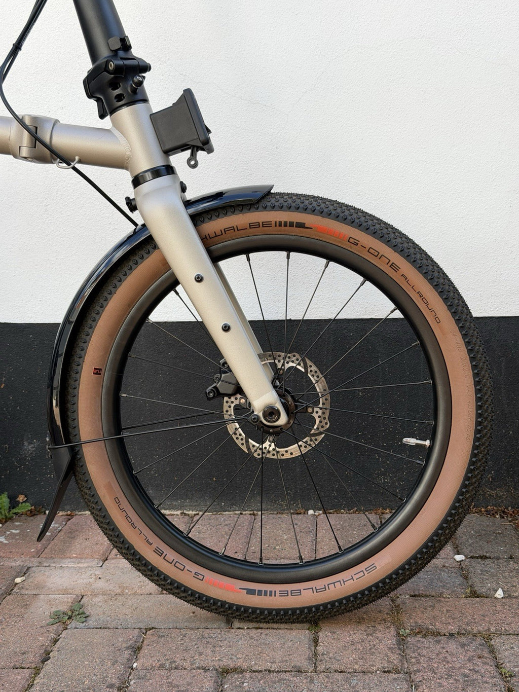 Brompton G-Line w/ Roller Frame - 8 Speed, Traildust White, Excellent, RRP £2600