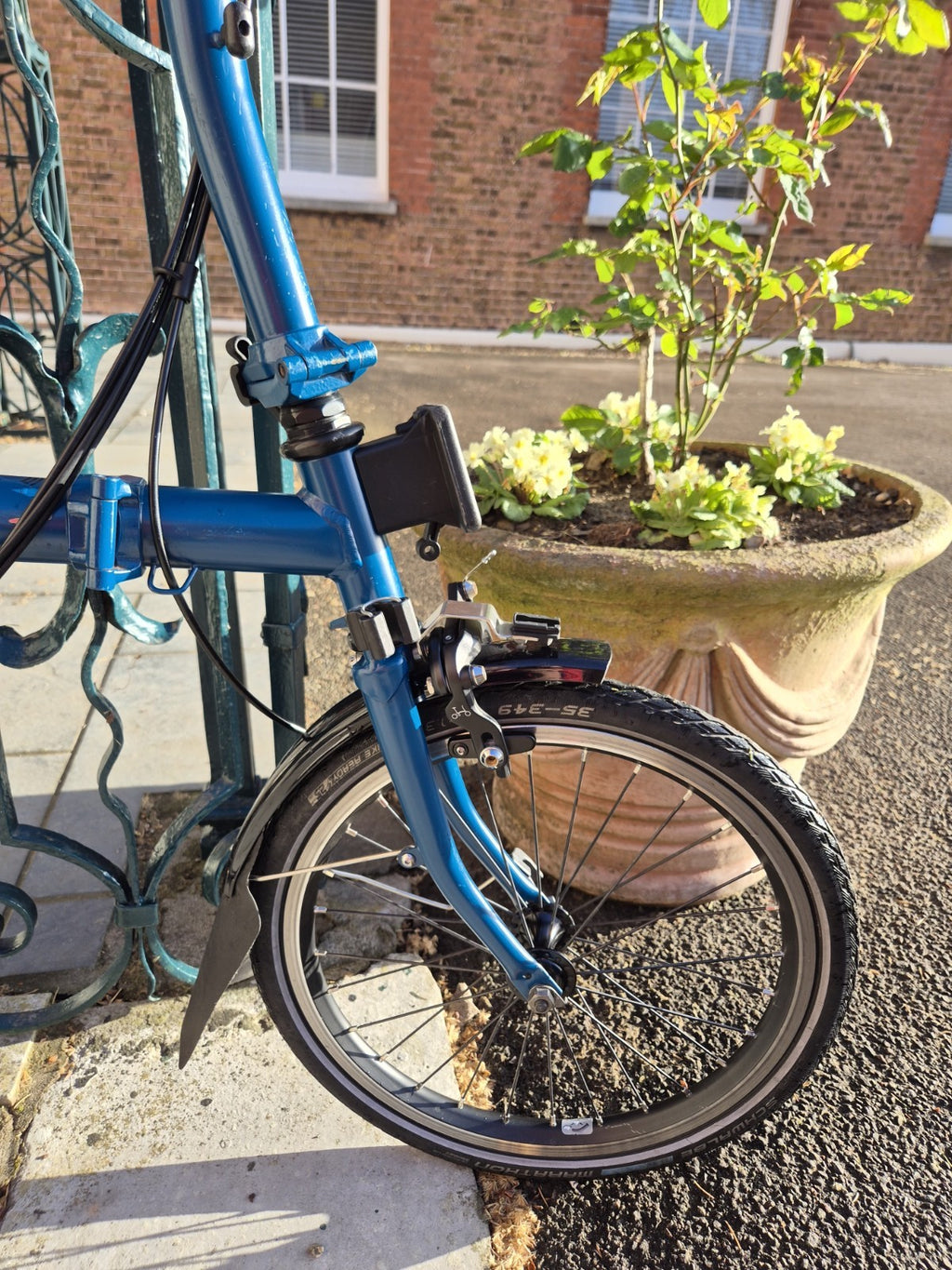 Brompton C Line 6 Speed 2024 Mid Handlebar Folding Bike - Ocean Blue