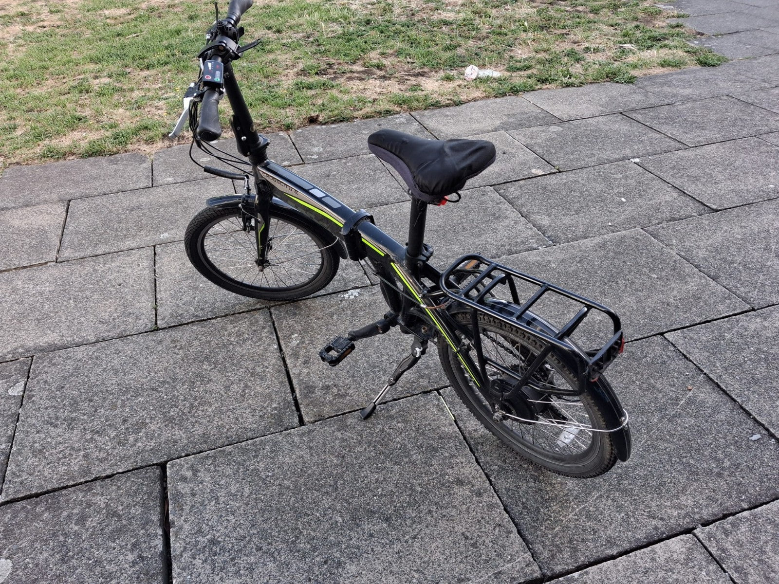 Crosscity E 20in Folding Bike Black/Green 6-Speed V-Brake Rear Rack