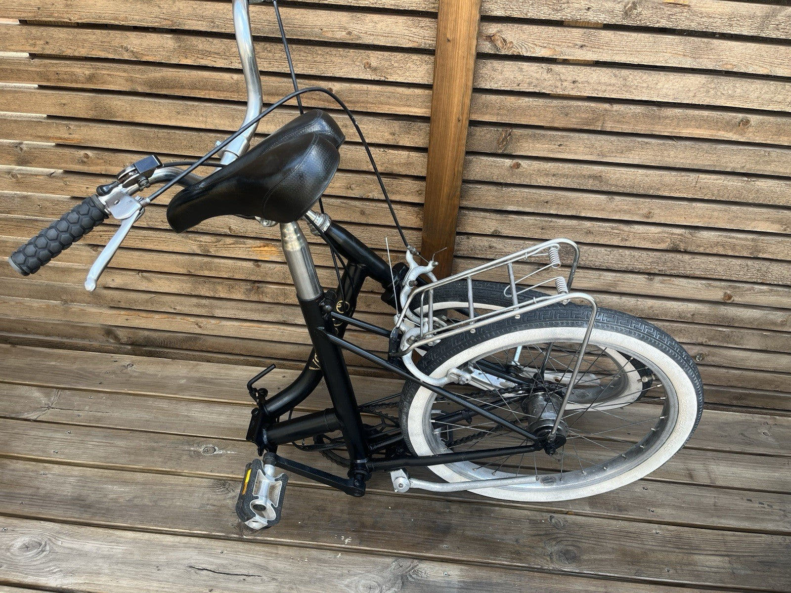 Folding bikes -3 speed- easy folding step over-20 inches- Pristine condition