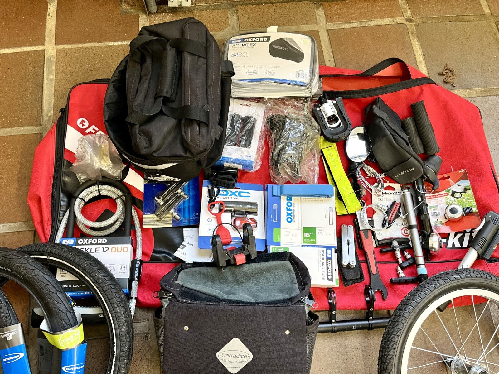 Dahon Presto Lite 16" Folding Bike come with every spare and accessory needed.
