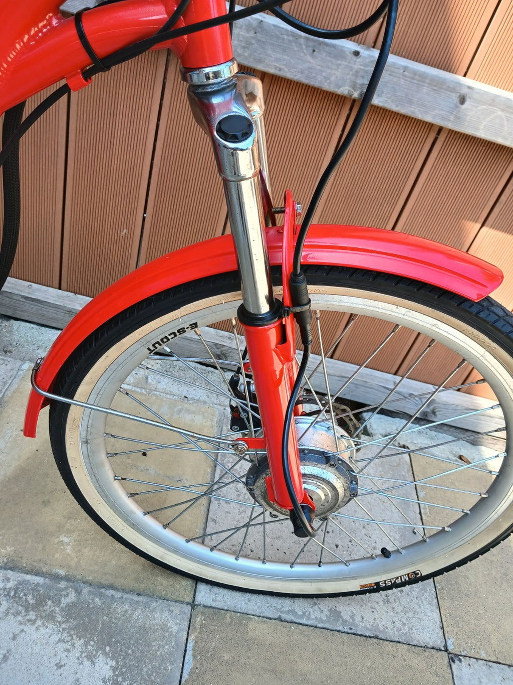 Scout Tricycle Folding 6-Speed Shimano 24" E Trike 3 Wheel Bicycle - In Red