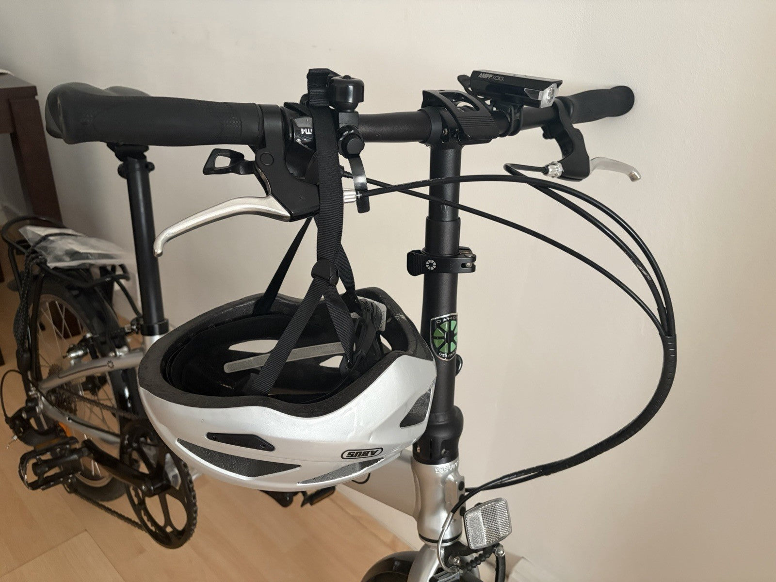 Dahon Mariner D8 20" Silver 8-Speed Folding Bike Lightweight