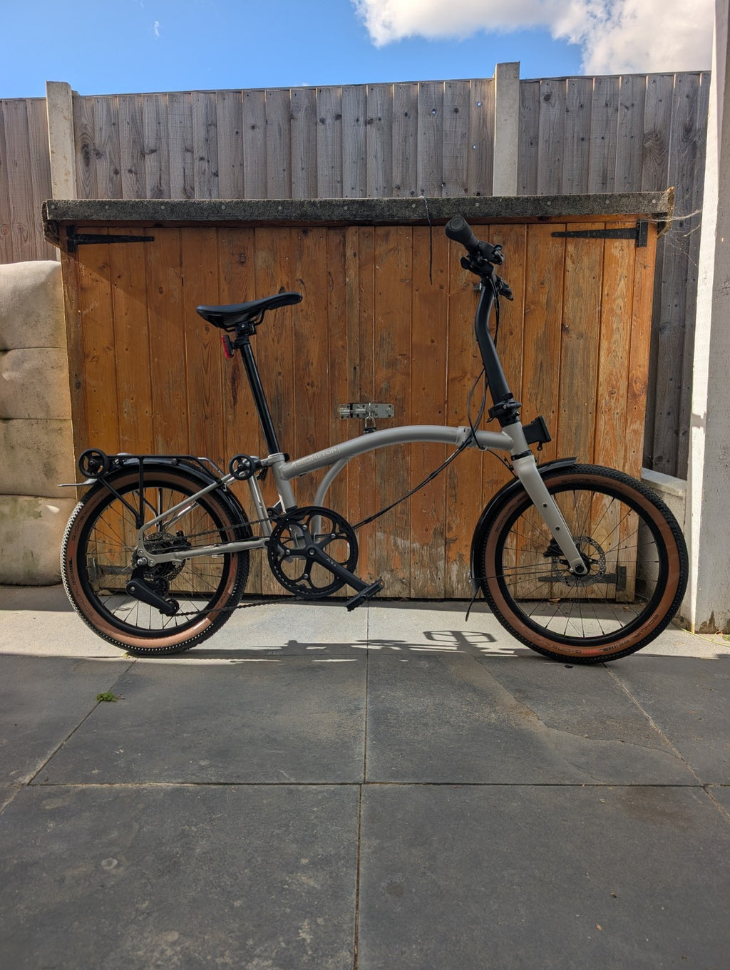 Brompton G Line Small Folding Bike 8-Speed, Traildust White w rack & mudguards