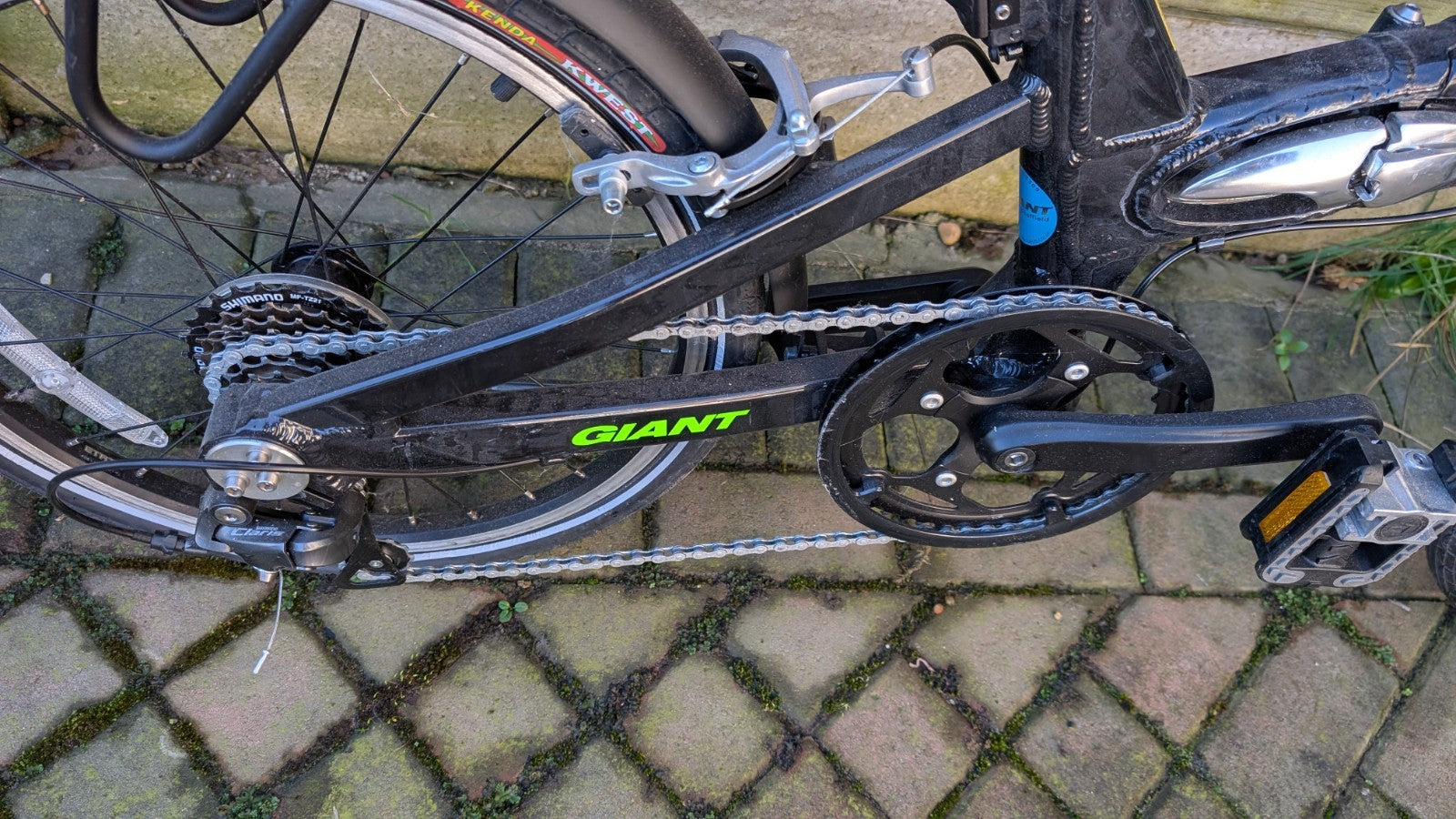 Giant Halfway Folding Bike 20'' Wheels 7-Speed Similar To Brompton
