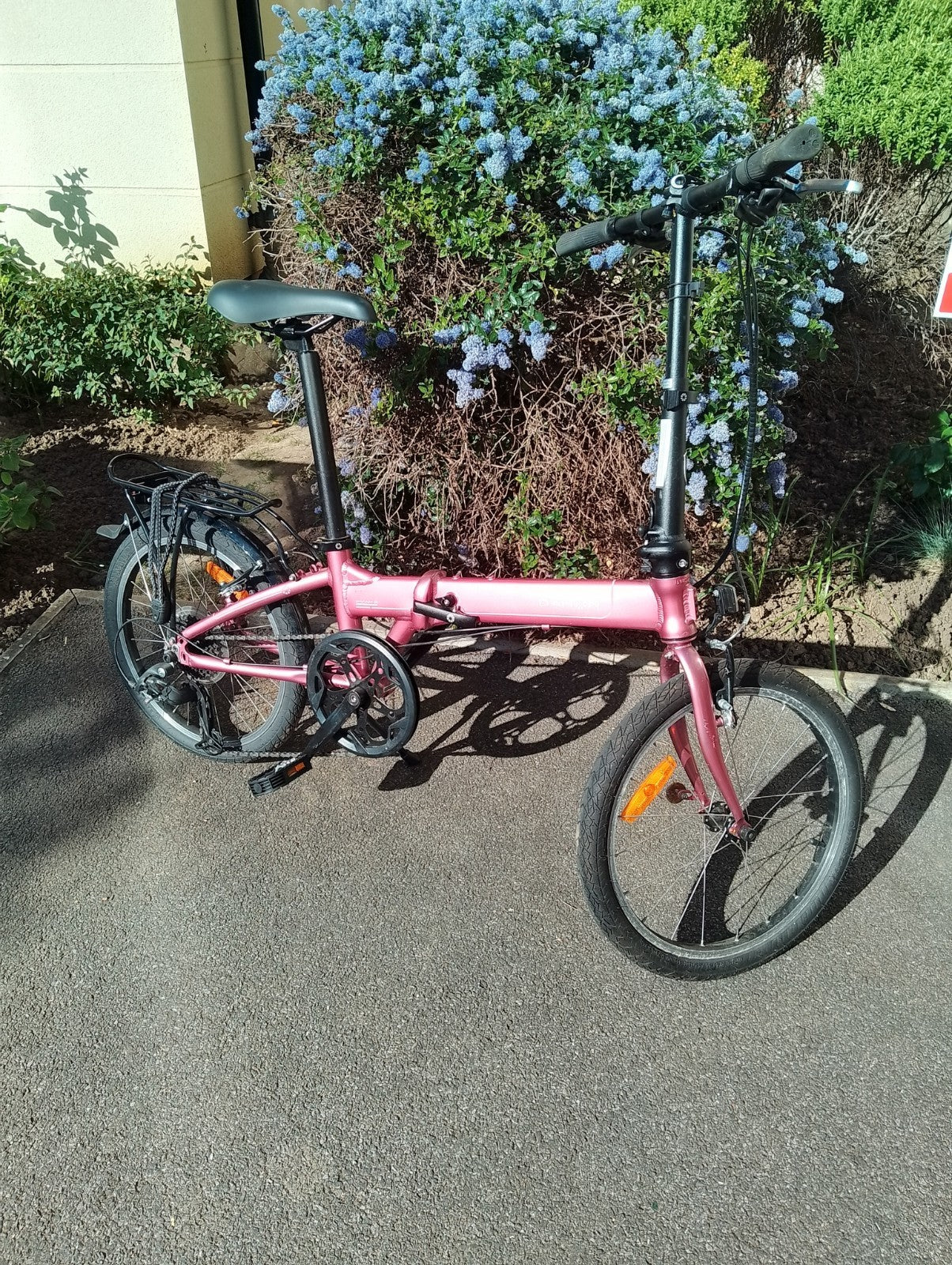 Dahon Mariner D8 Folding Bike - 20" Wheel - Pink