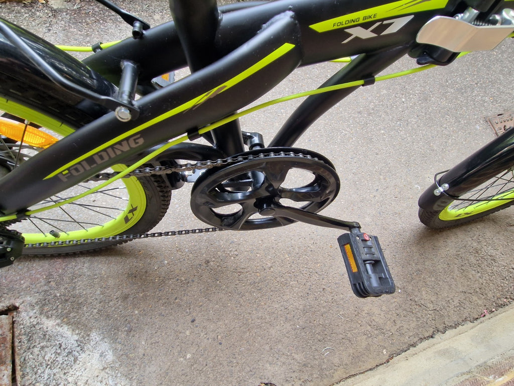 BELDERIA X7 20in Folding Bike Black/Green Disc Brakes Rear Rack Mudguards