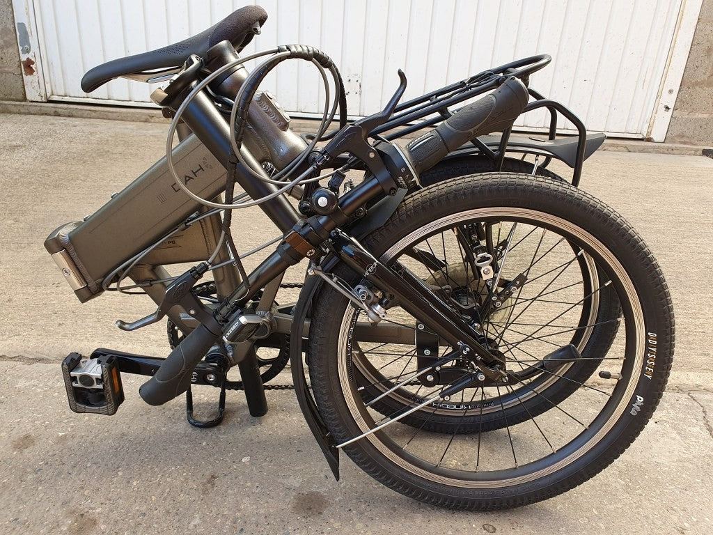 Dahon Jetstream P8  Folding Bike 20"  Full Suspension rack mudguards