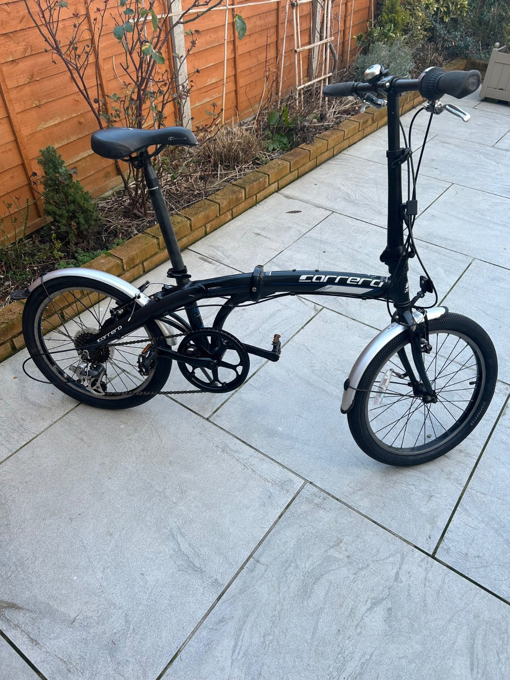 Carrera Intercity Unisex 8 Speed 20'' Wheels Compact Folding Bike (Scratched)