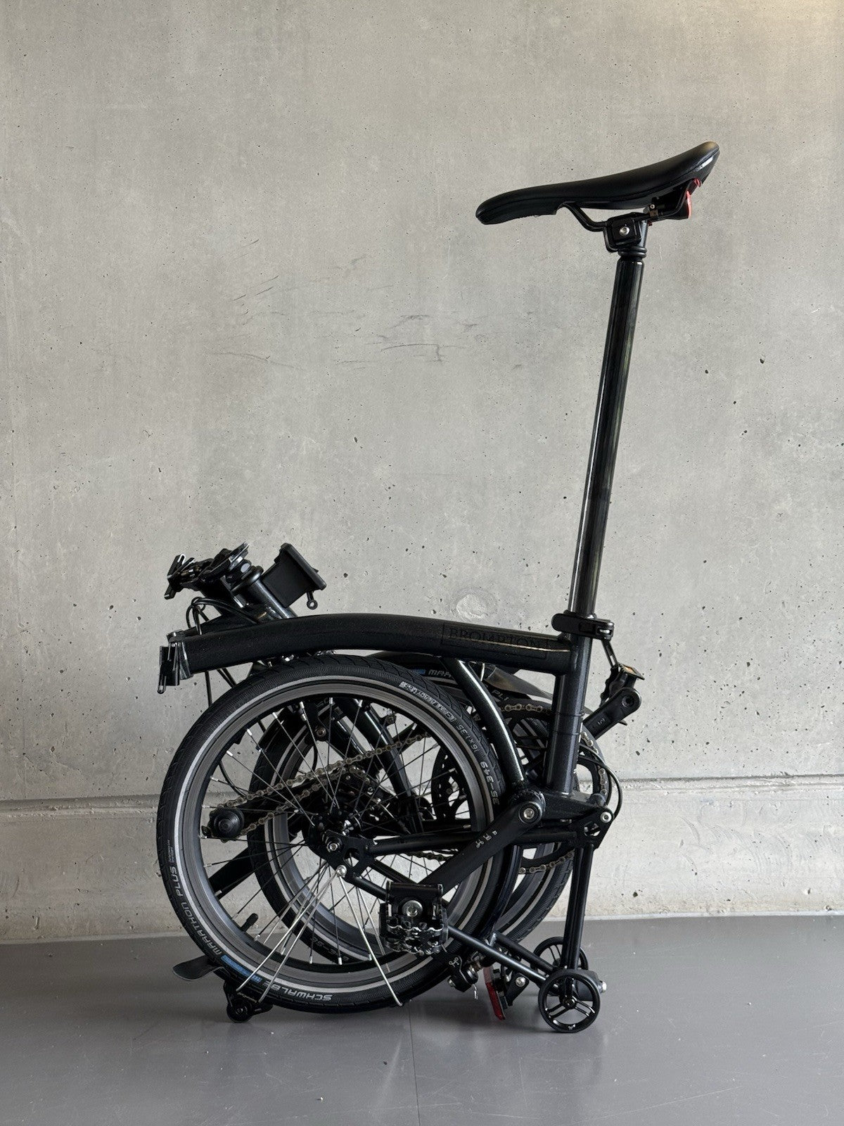 Brompton P Line 4-Speed Folding Bike Midnight Black, Lightweight
