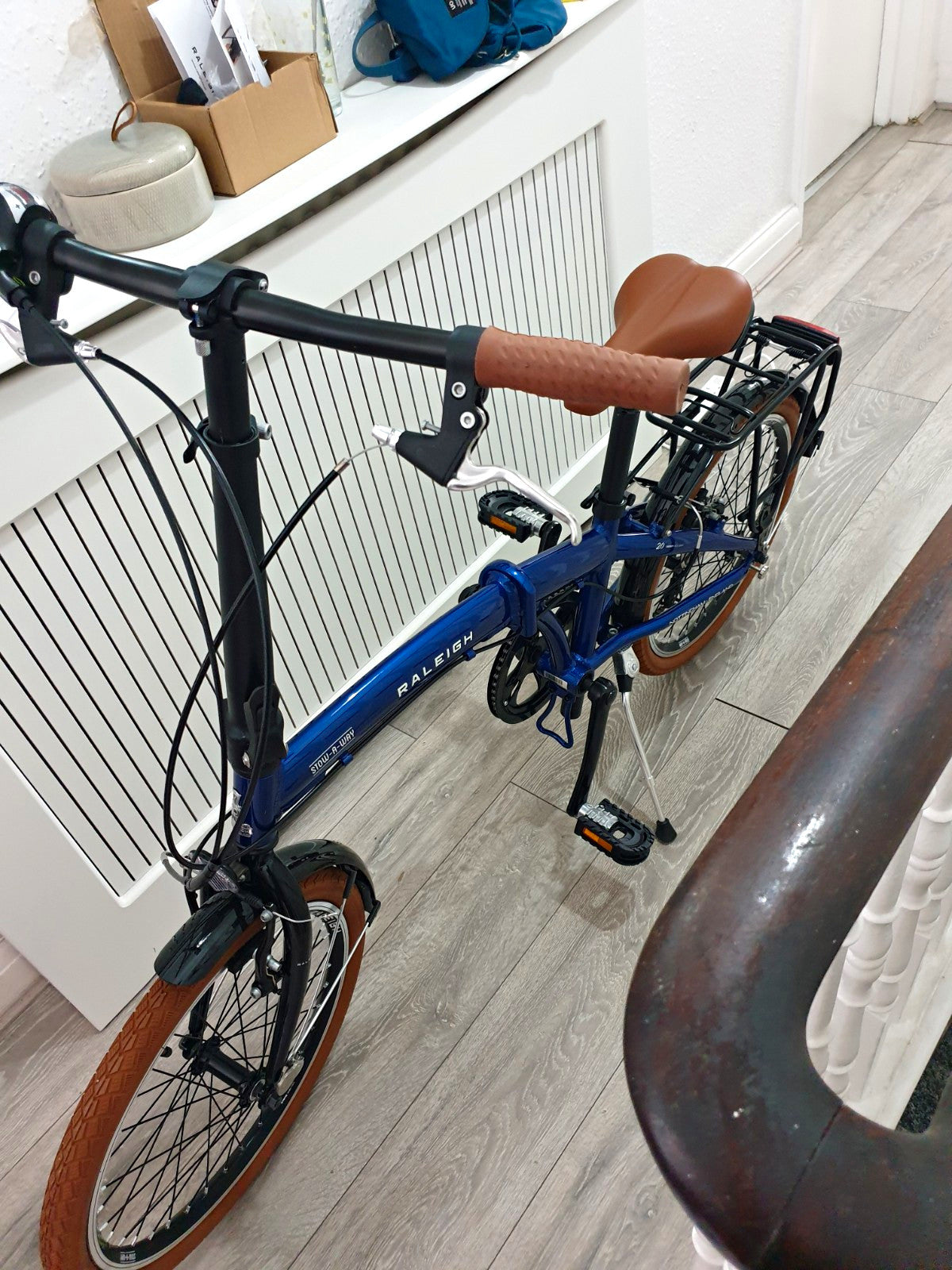 Raleigh Stowaway Folding Bike 20in Blue 28cm V-Brake Rear Rack Mudguards