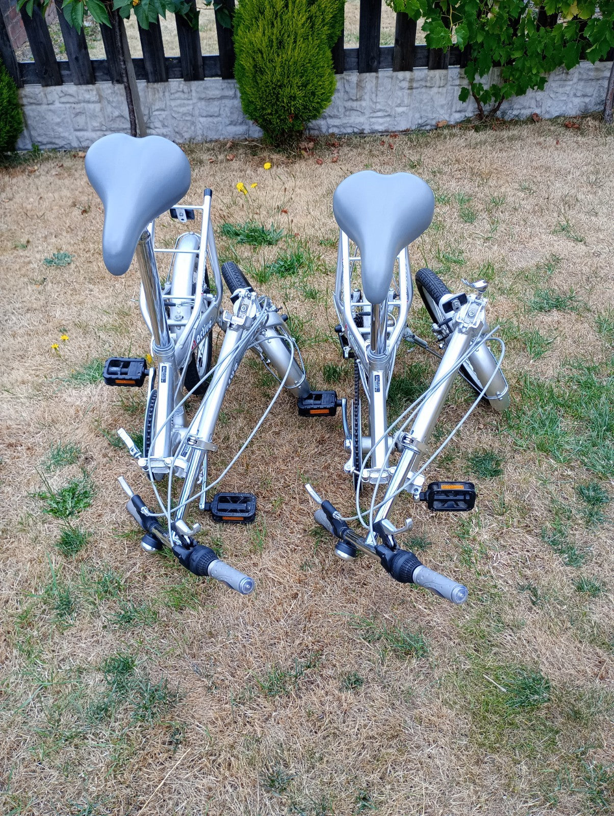Active 20in Silver Folding Bike 6-Speed Shimano Grip Shifter V-Brake Rear Rack