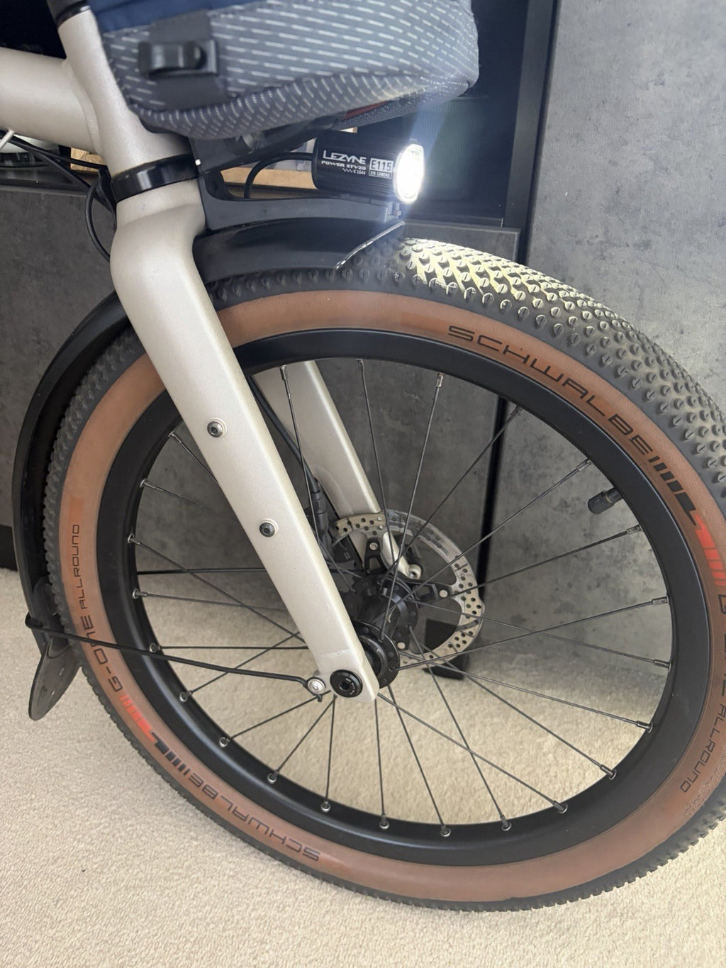 Brompton G Line 4 Speed Traildust White Folding Bike Excellent Condition