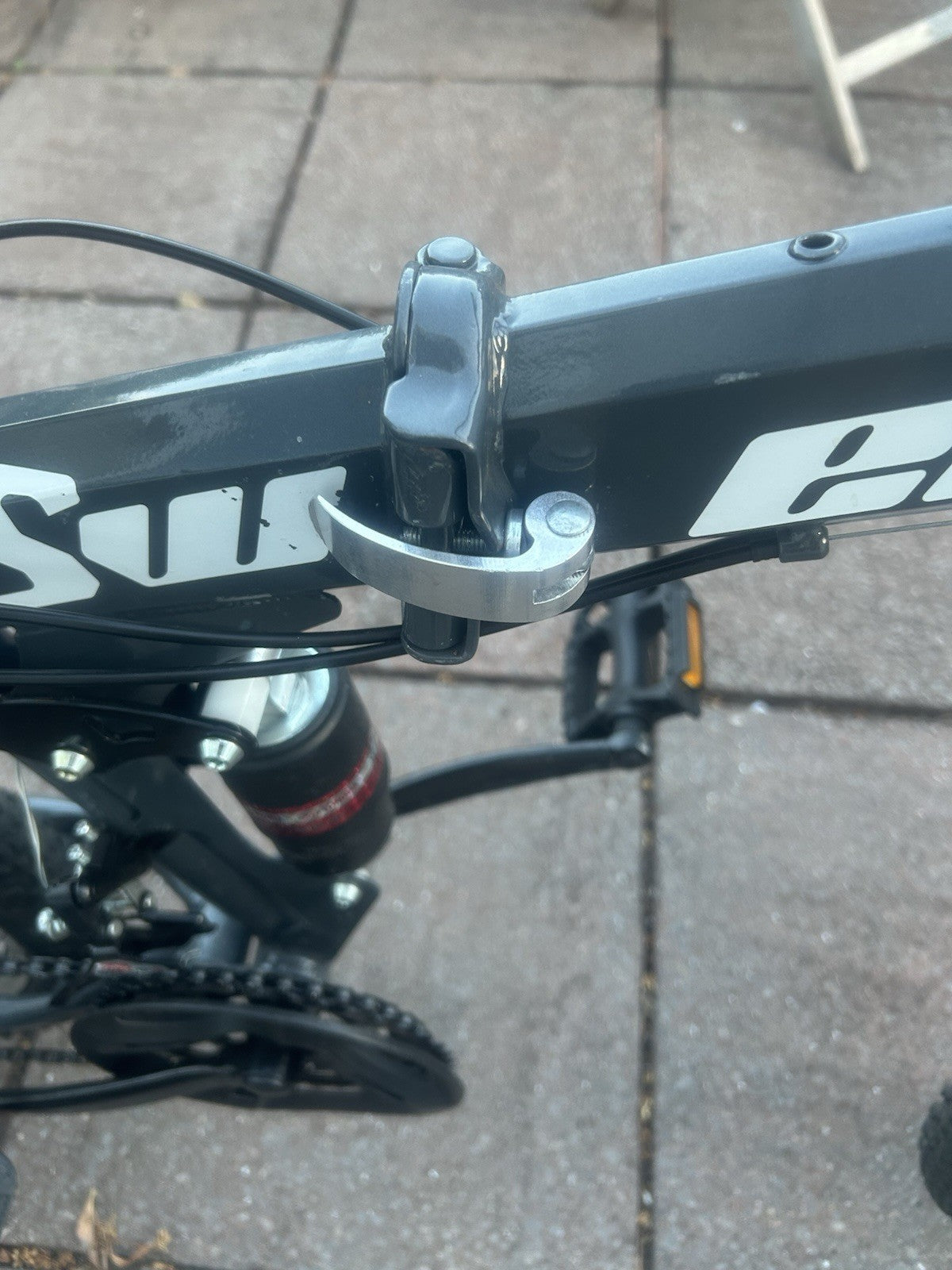 Sunn 20in Folding Bike 7 Speed Front Suspension V-Brakes Kickstand BMX Bar