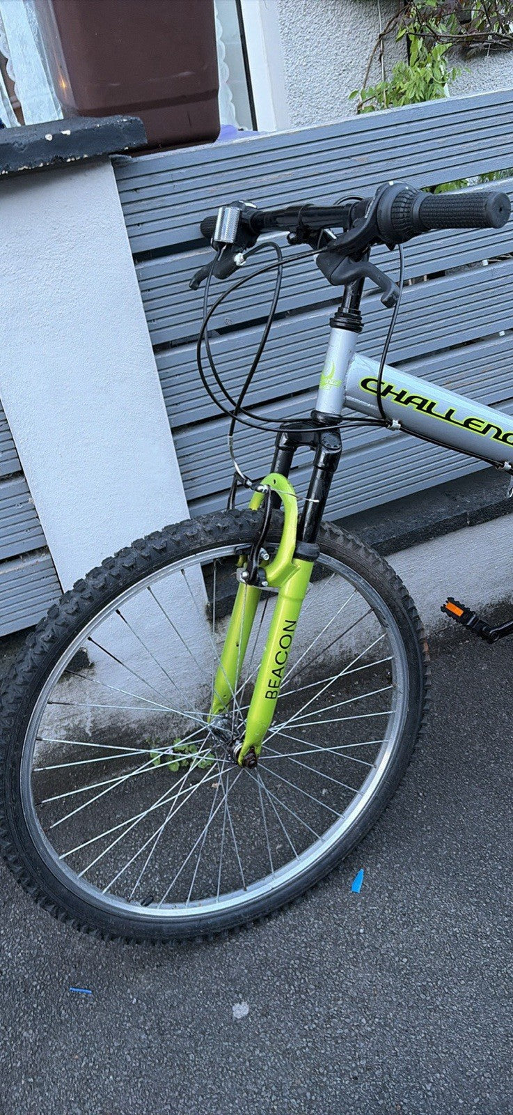 Challenge Beacon Adult Folding Mountain Bike - Size 24 Inch Wheels