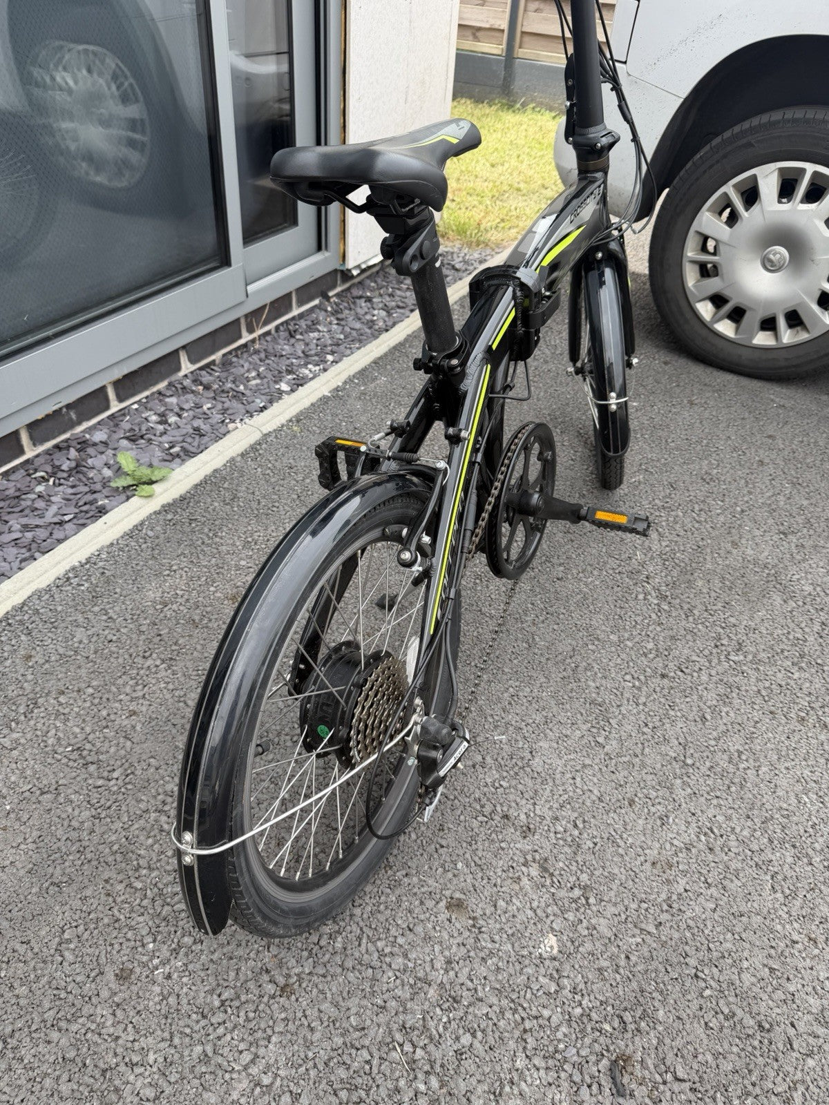 Carrera Crossfire 20in Folding Bike Black/Yellow 7-Speed BRAND NEW BATTERY