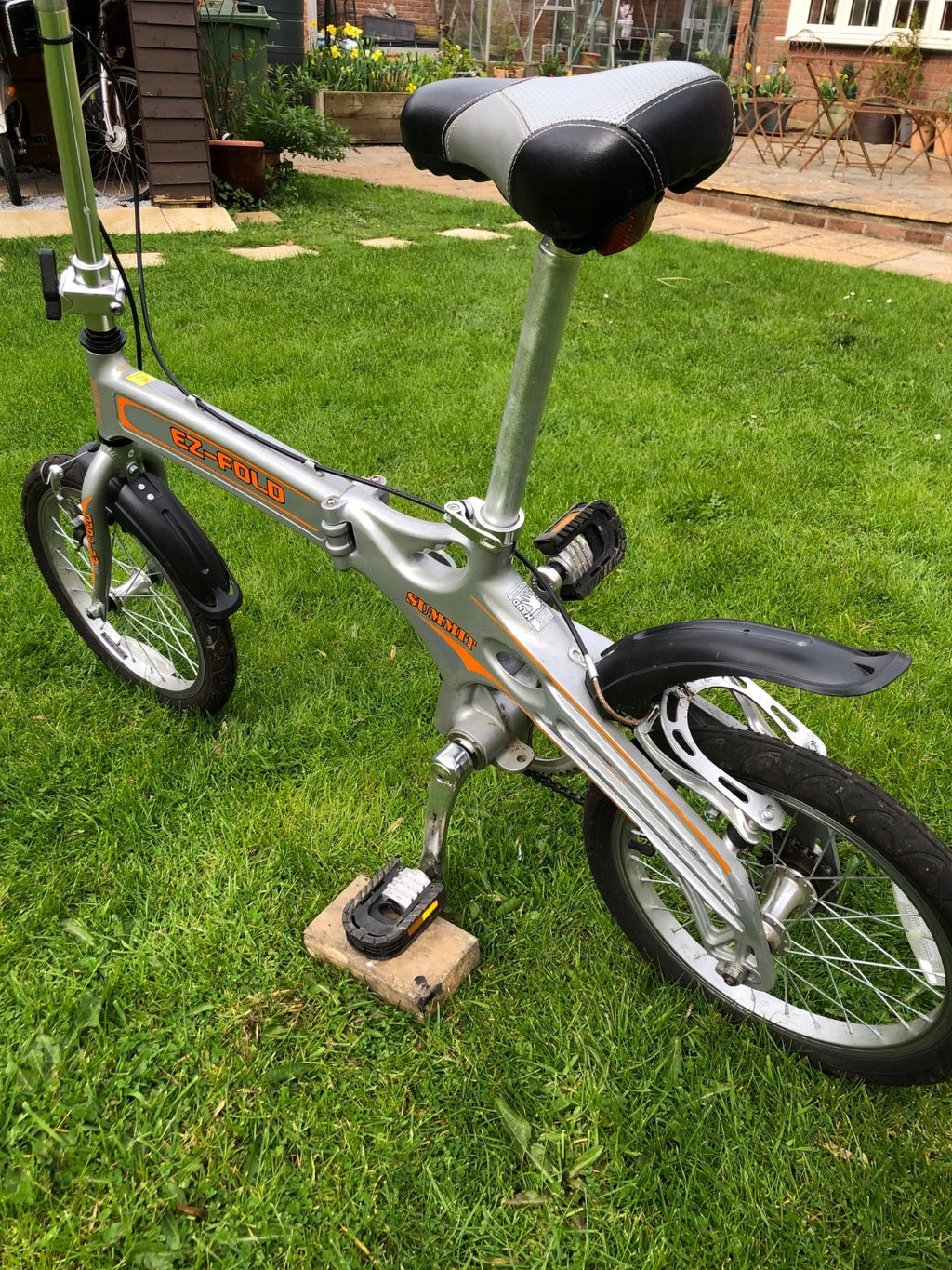 E Z fold folding bike (I have 2 identical,please read description)