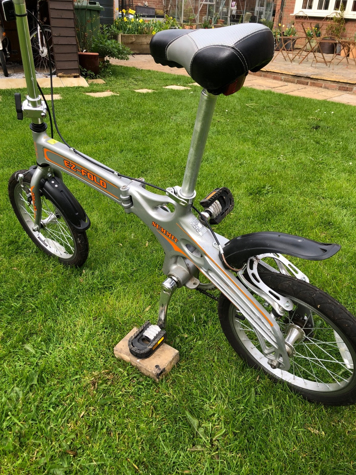 E Z fold folding bike (I have 2 identical,please read description)
