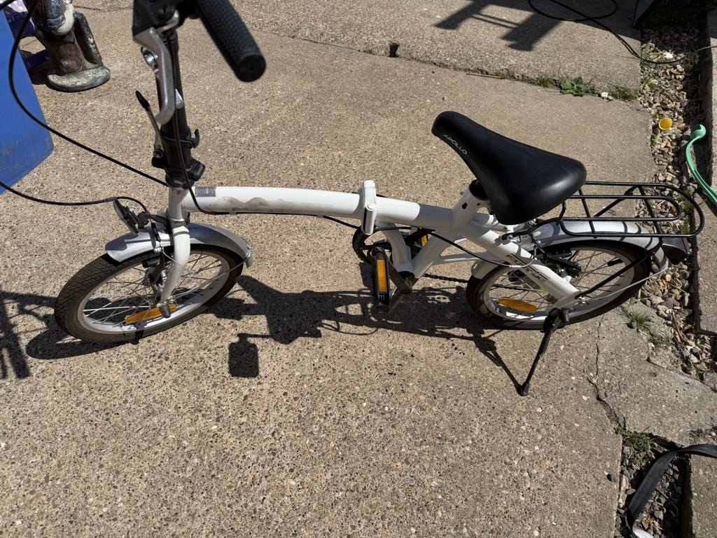 Apollo 6 Speed Shimano Folding Bike One Of 2