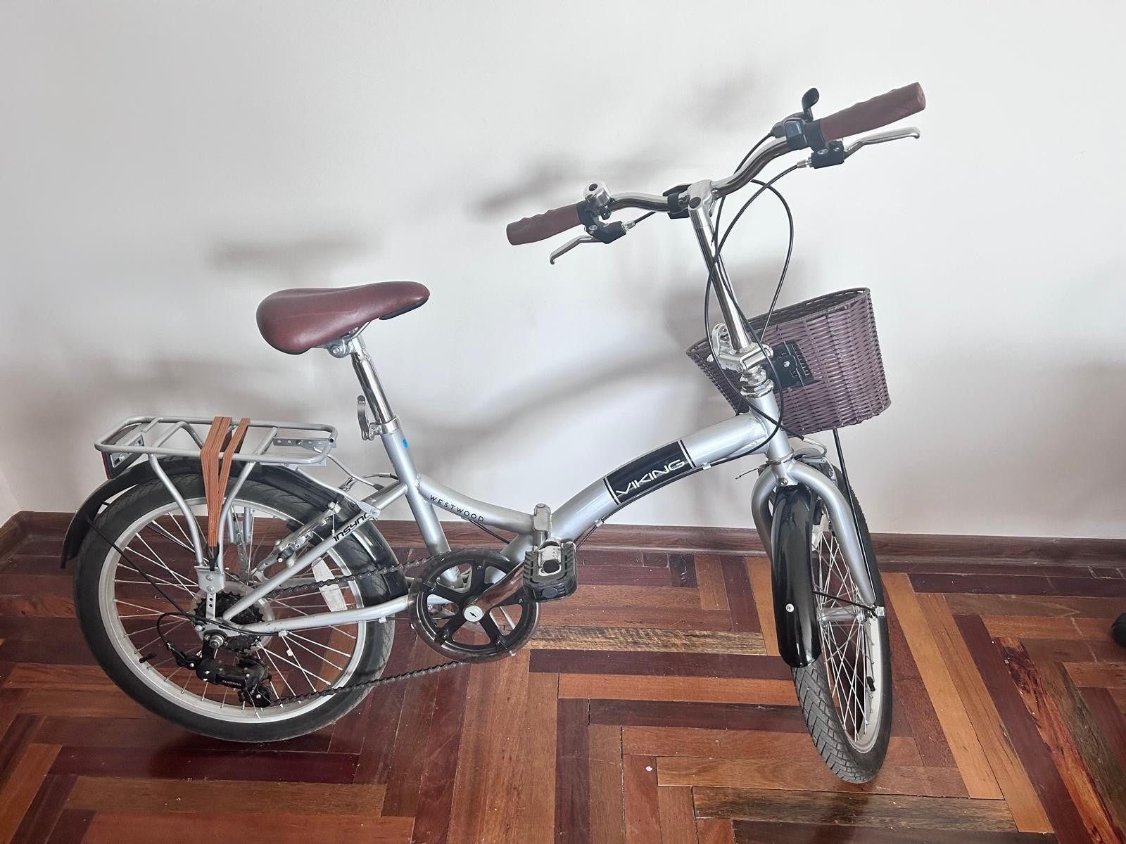 Viking Westwood 20" 6-Speed Folding Bike Silver