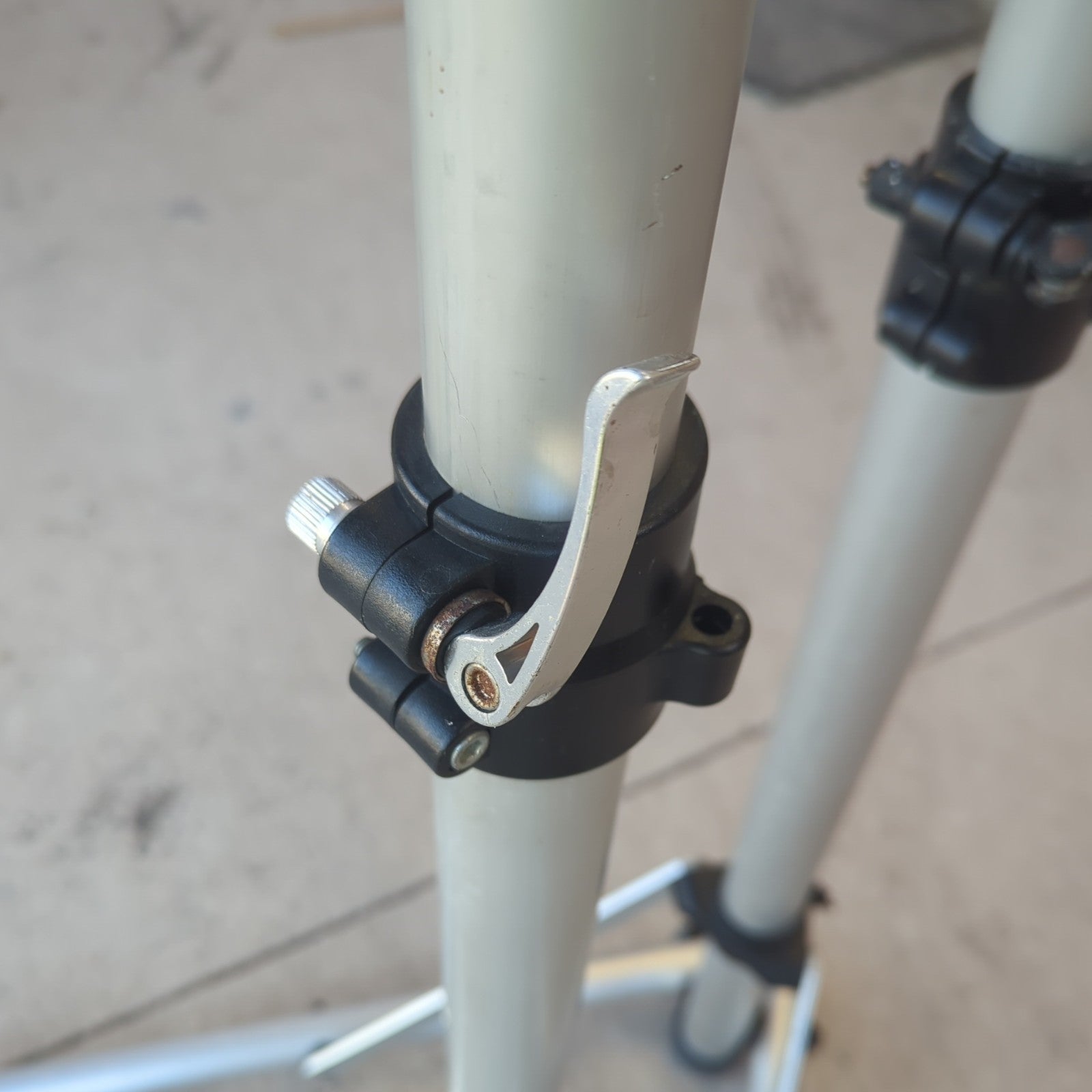 Minoura RS-4000 Bike Bicycle Repair Stand Folding Design Lightweight Aluminium