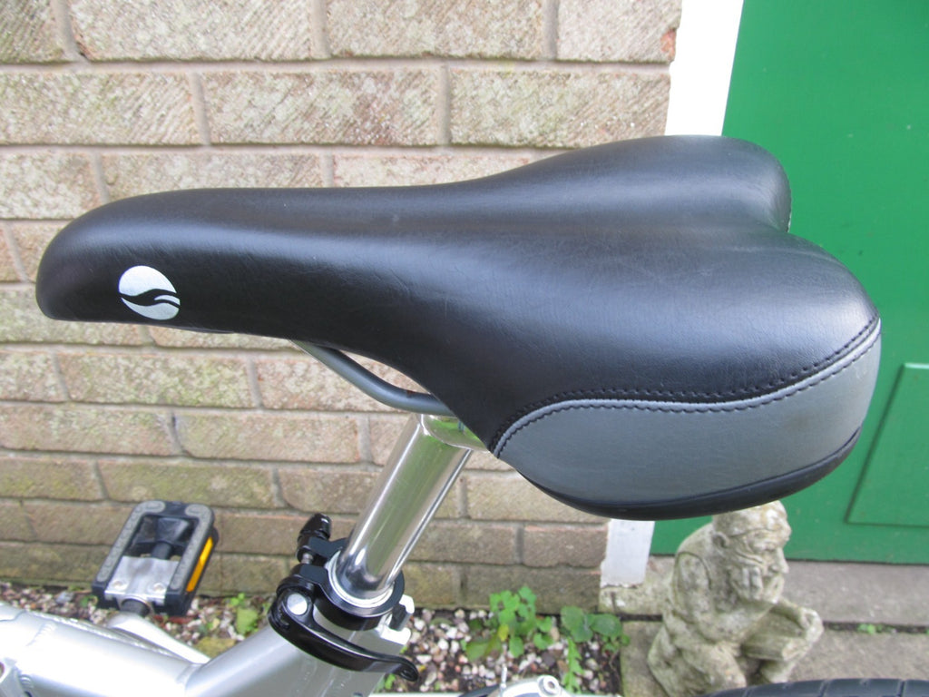 BIKE FOLDING  19" WHEELS UNISEX-EXCELLENT CONDITION-EXTRA LIGHT FRAME