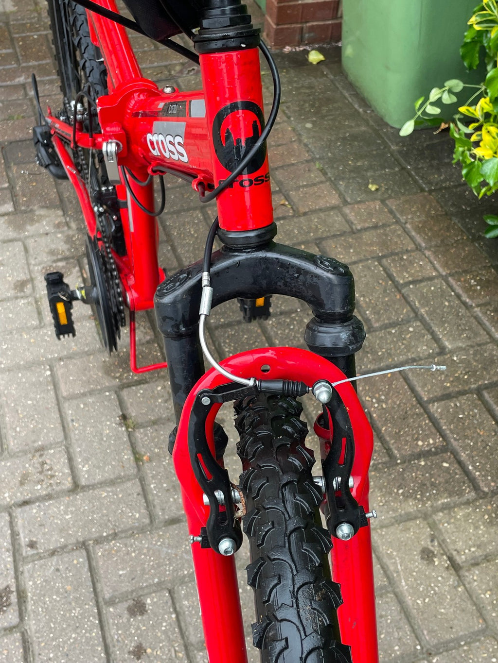 Cross CXF 300 foldable bicycle in red