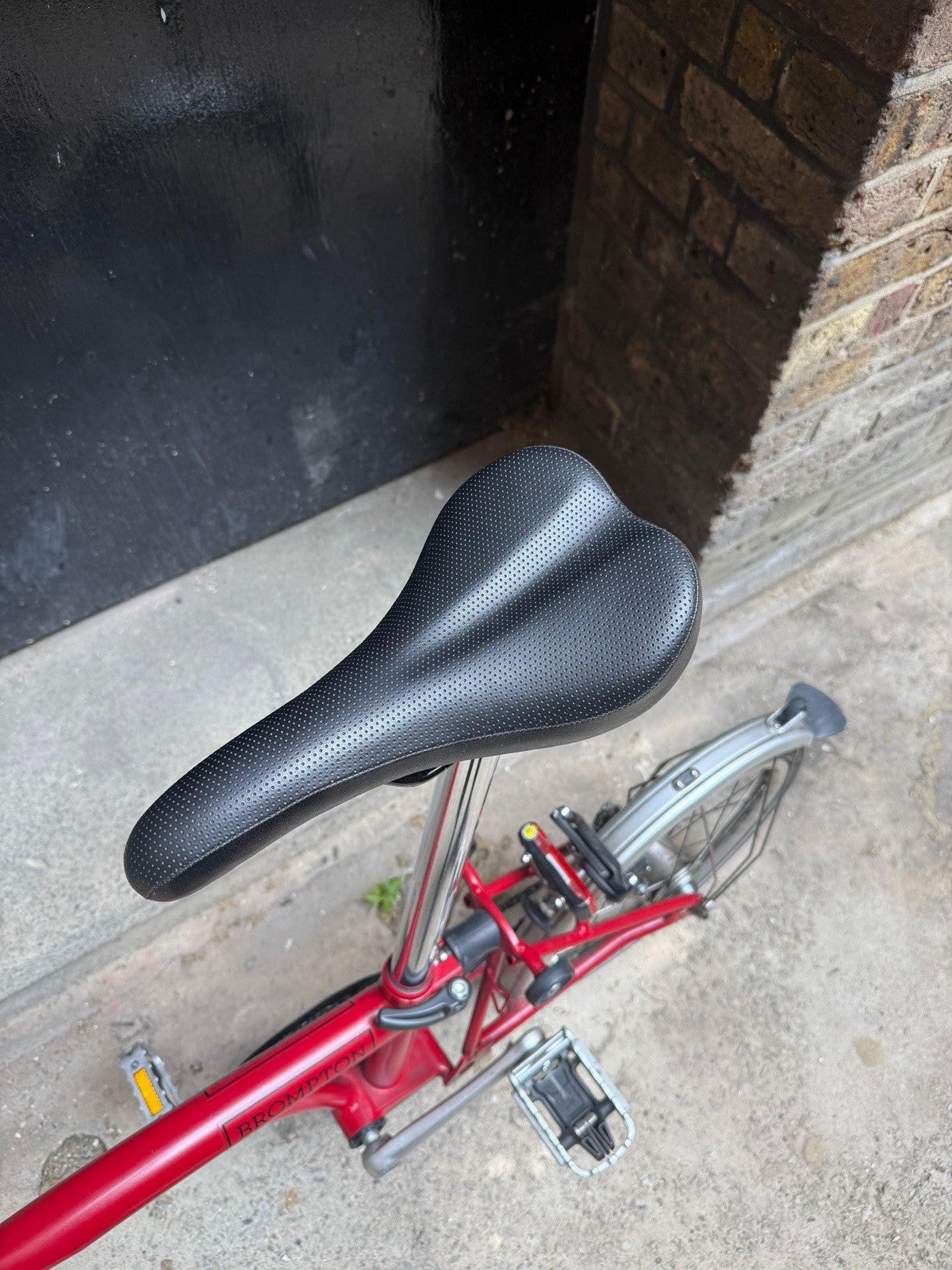 Brompton C Line Folding Bike – Excellent Condition – Barely Used