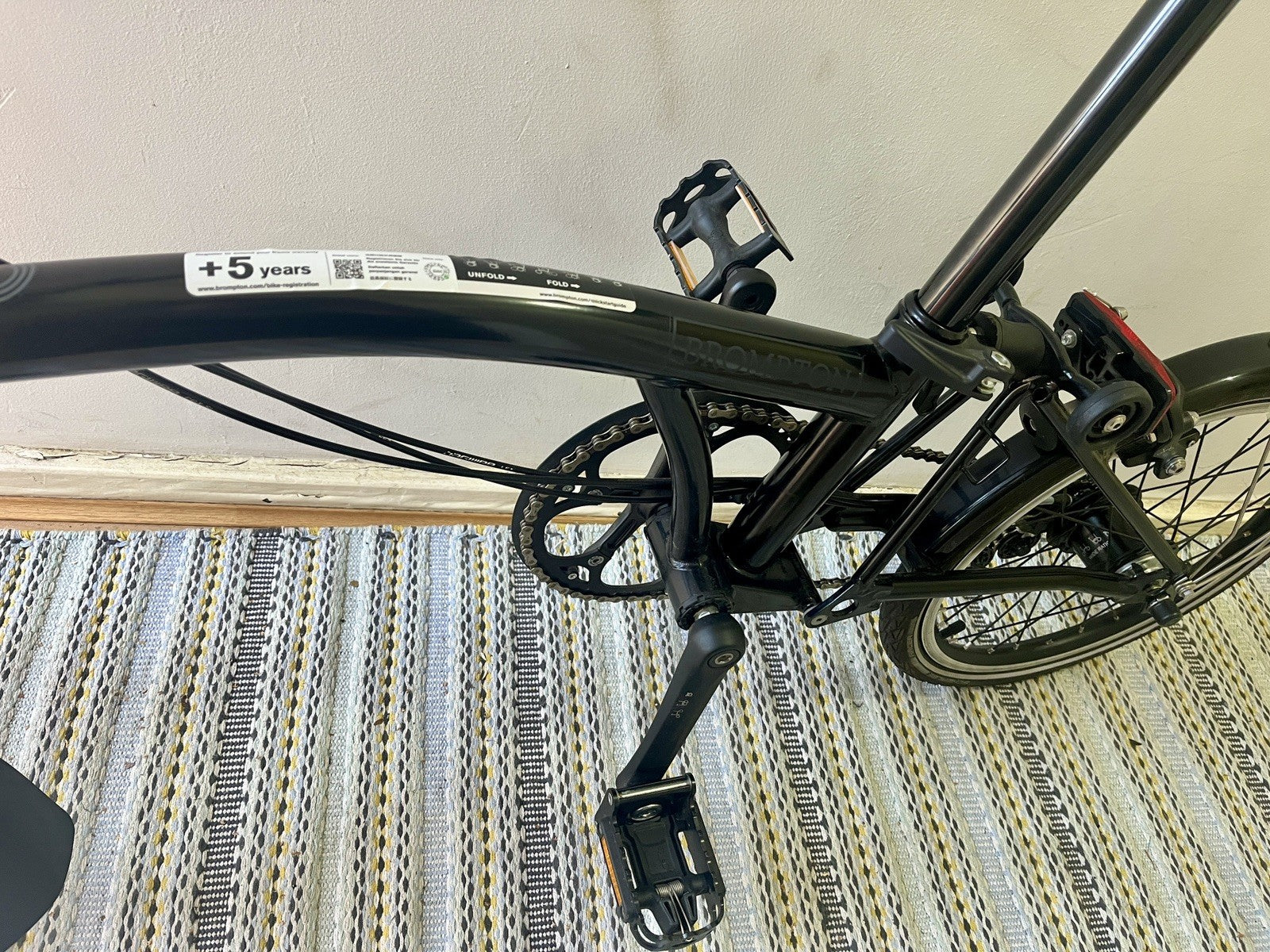 Brompton Bike 6-Speed Explore 2024, Black Mid Handlebar