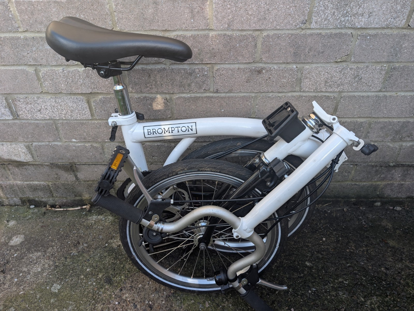 Brompton A-Line 3-Speed Folding Bike white 2022 model