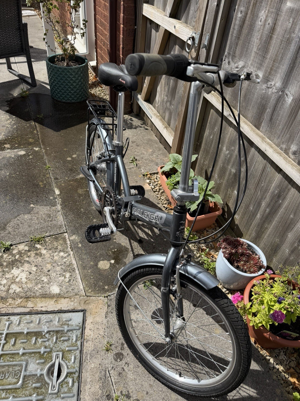 Raleigh Parkway Lite Folding Bike 3-Speed