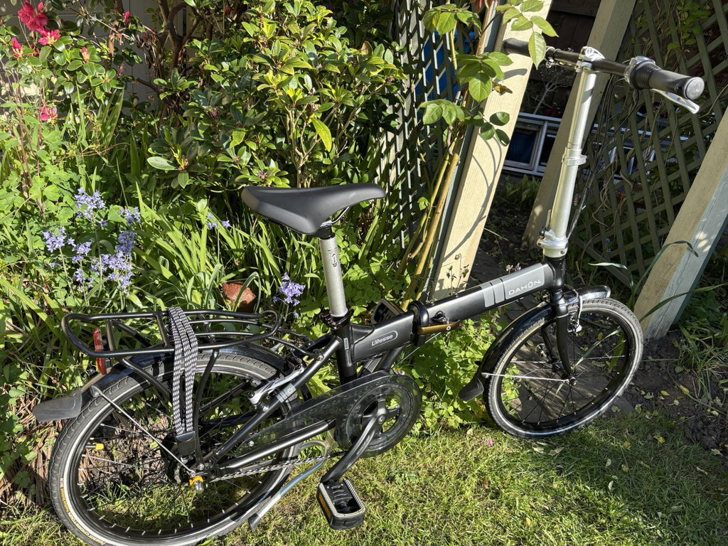 Dahon Vitesse Folding Bike  Excellent Condition