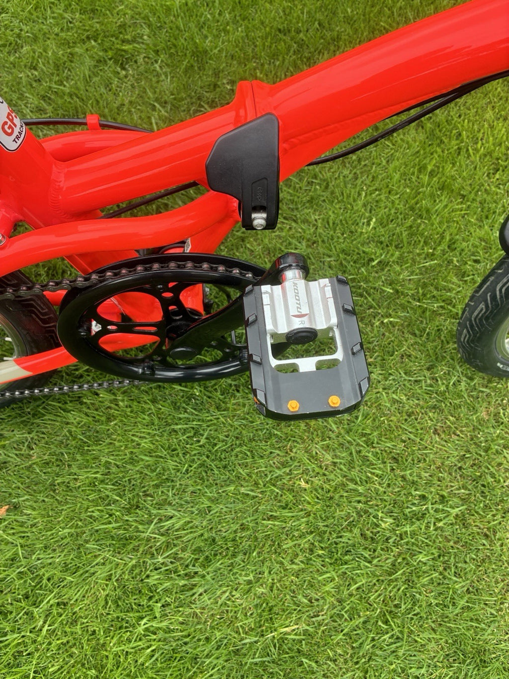 B'TWIN Tilt 500 Folding Bike 20 in Aluminium Red. Also a Cross CRF300.