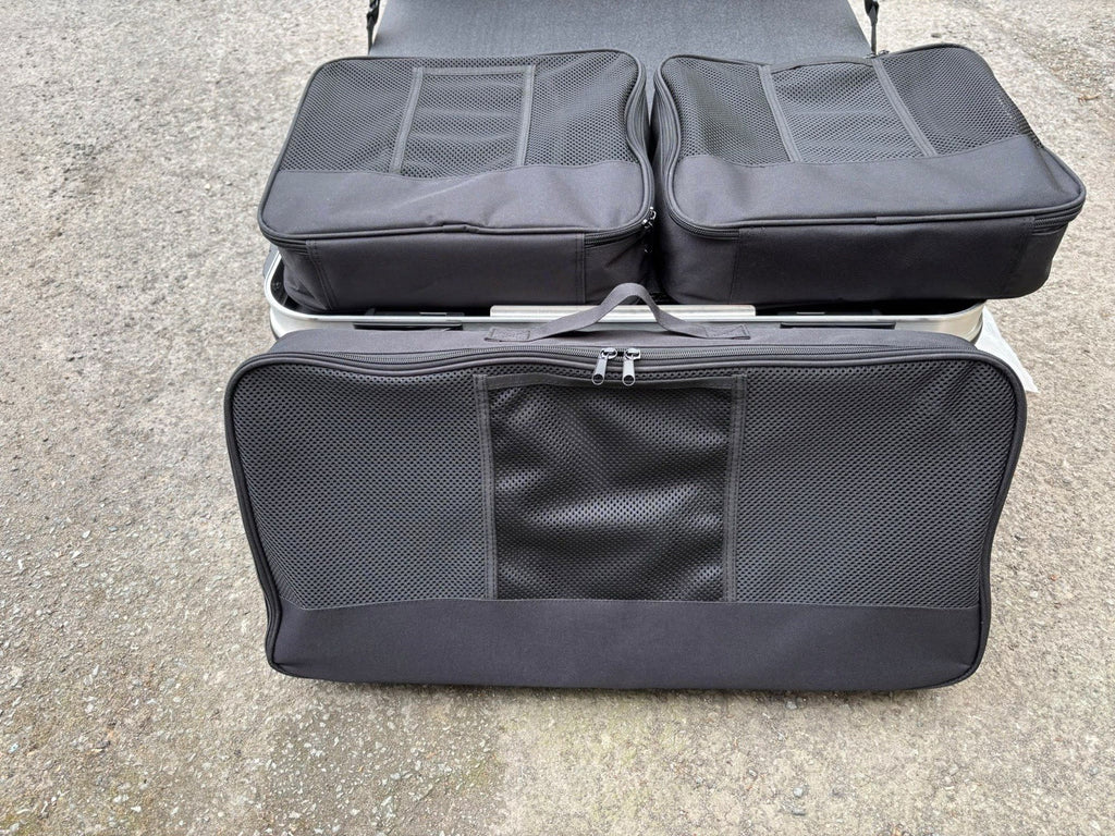 AMAZING BROMPTON B&W GARAGE/BIKE CASE WITH EXTRA SPACE FOR LUGGAGE
