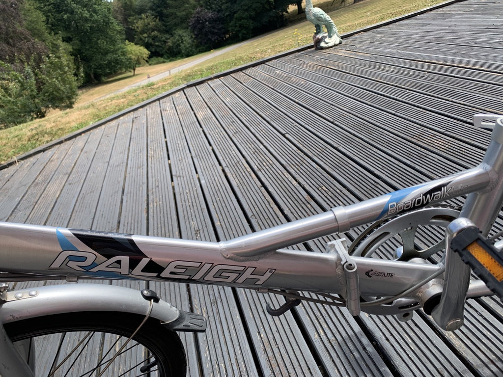 Raleigh Boardwalk Lite 16" Wheel Aluminium Folding Bike with Philips Carrier Bag