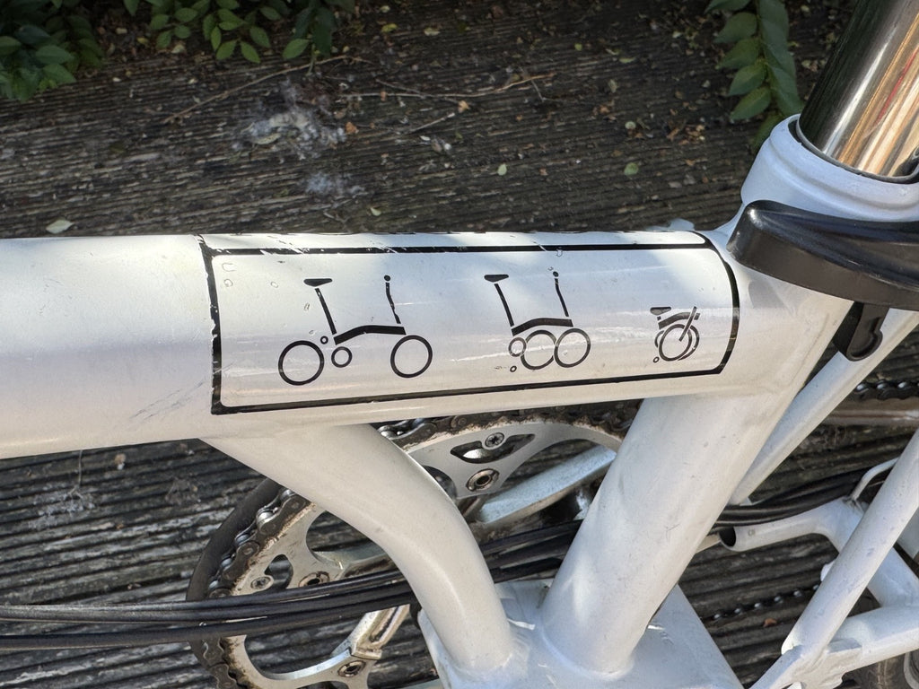 Brompton 2012 P6R folding bicycle 6 Speed, White