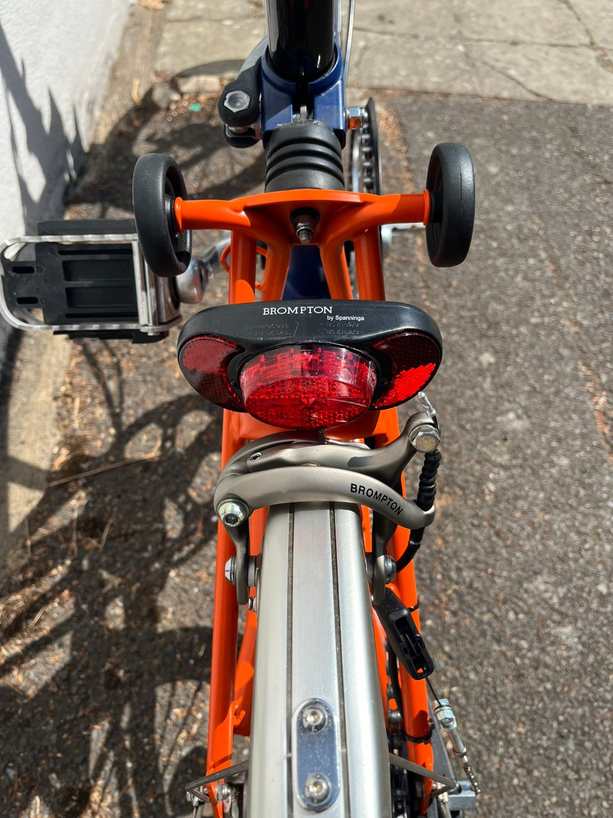 Brompton M3L C Line Dynamo Light 3 speed Navy Blue Red M-type Folding Bike